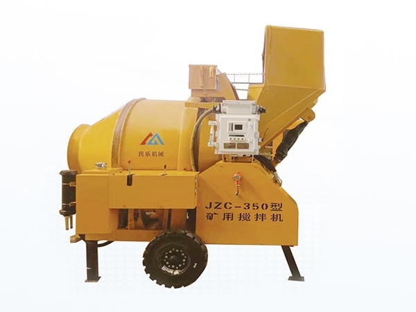 礦用濕噴臺(tái)車(chē)，礦用混凝土泵，礦用攪拌機(jī)發(fā)貨